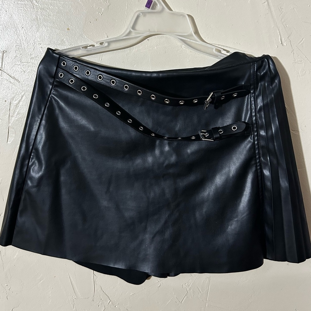 Zara Black Faux Leather Mini Skort